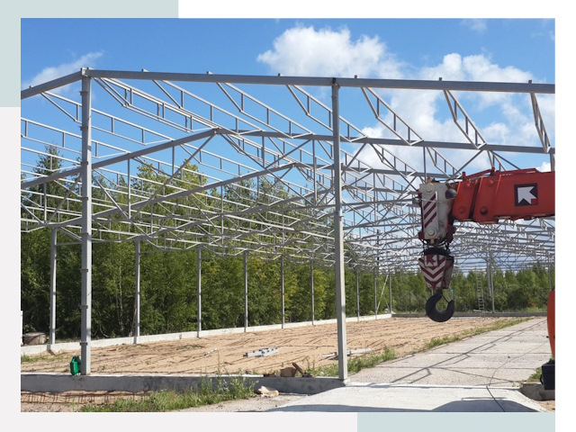 Строительство конюшен в Балтийск от 612 руб. под ключ