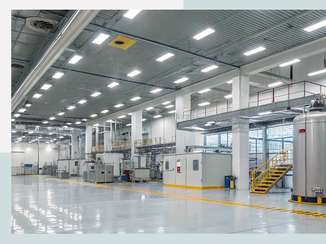 Освещение ангаров в Балтийске от 612 руб. - Эффективные решения